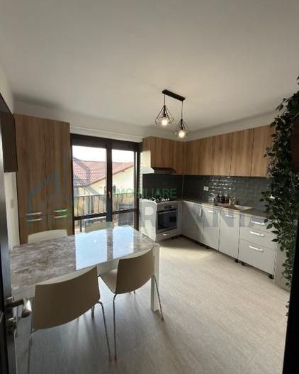 Apartament cu 3 camere/boxa/ pod cu placa de beton si loc de parcare - Poză 8