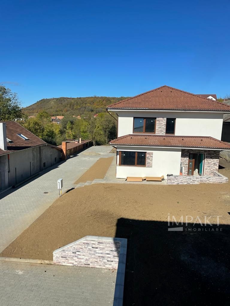 Ansamblu de 3 case la vanzare  in Chinteni! - Poză 3