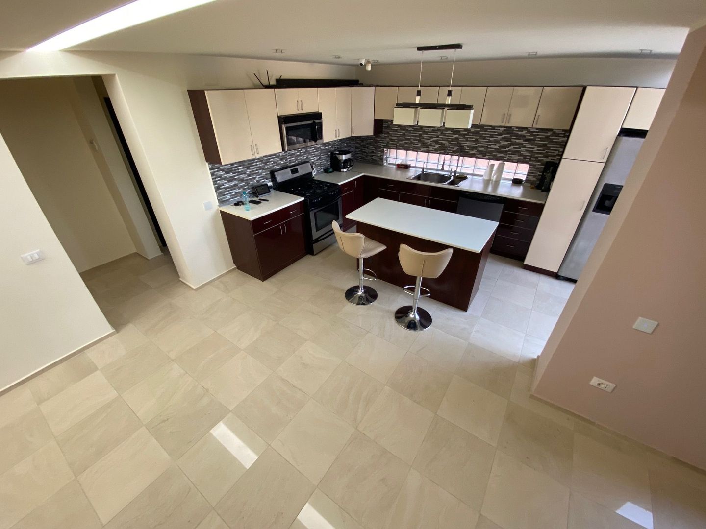 VILA CU 5 CAMERE zona Mircea Cel Batran - Poză 5