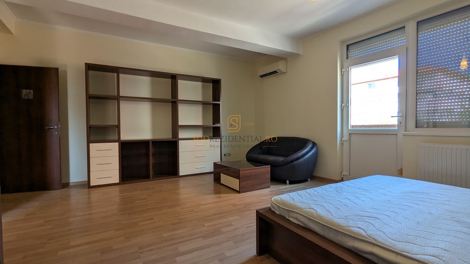 Vila in zona Berceni-Grand Arena, P+1+M, cu 1500 mp teren - Poză 12