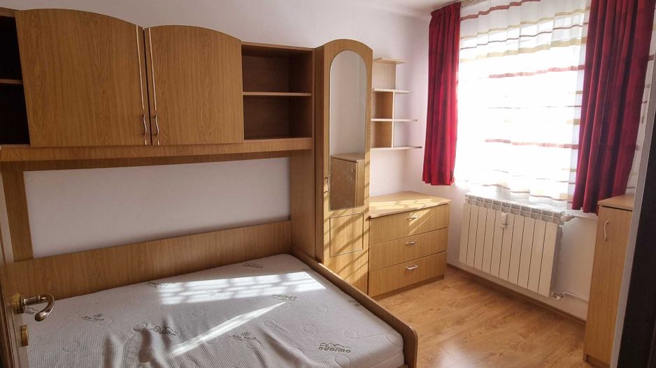 Apartament cu 3 camere -Valea Rosie - Poză 3