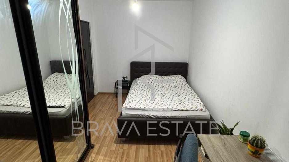 Apartament 2 camere, balcon, parcare, Zona VIVO - Poză 5