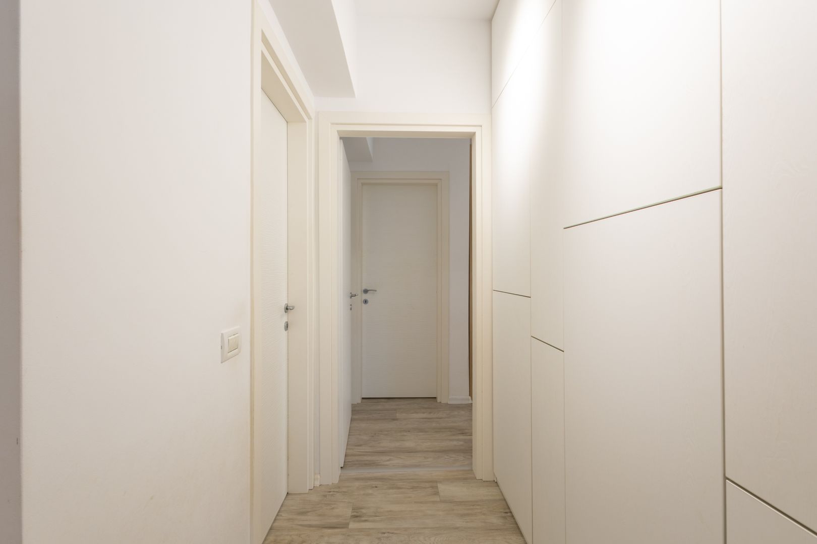 Apartament 3 camere, 71 mp | 2 băi | 2 locuri de parcare subterane | - Poză 13