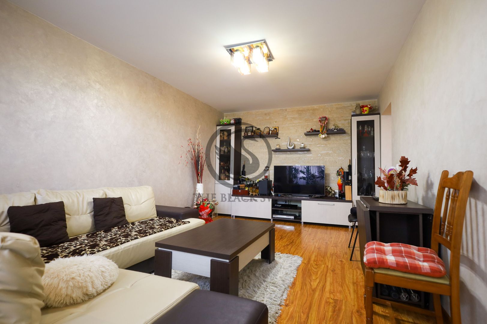 Apartament cu 3 camere de vanzare | Vest, Ploiesti | Comision 0% - Poză 2