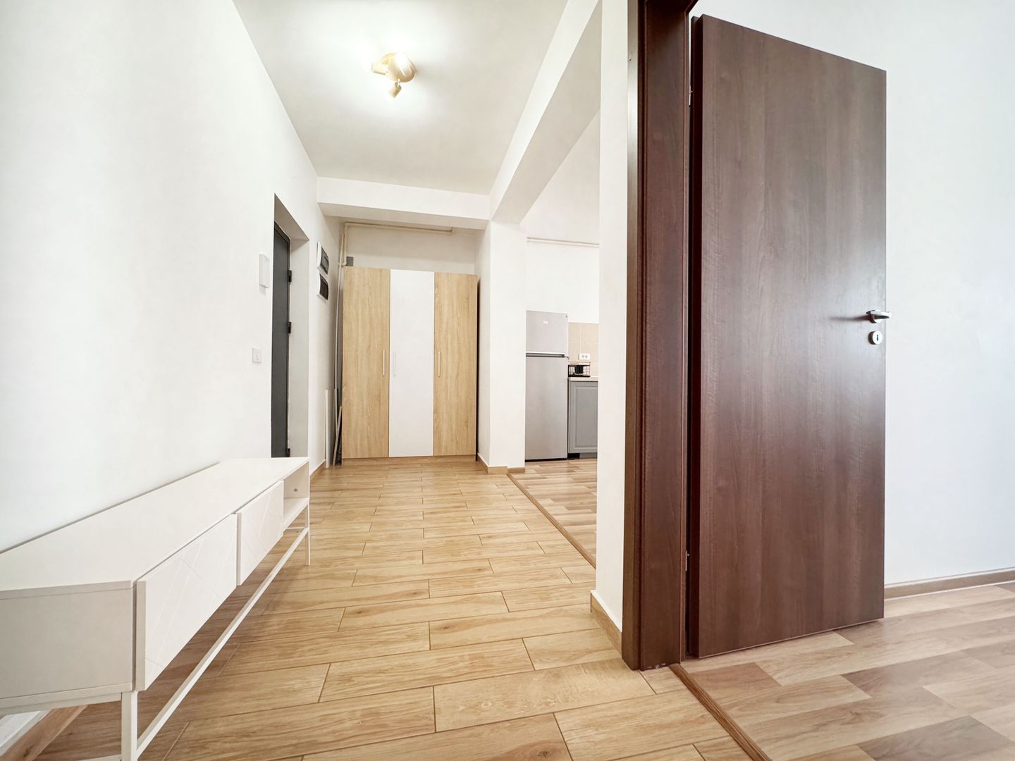 Pallady Studio mobilat 45mp imobil 2020 lift Metrou Teclu - Poză 9