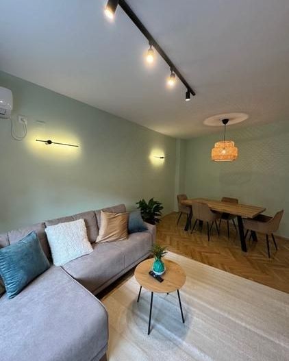 Apartament 2 camere decomandat, renovat complet, parcare, fără risc seismic - Poză 2