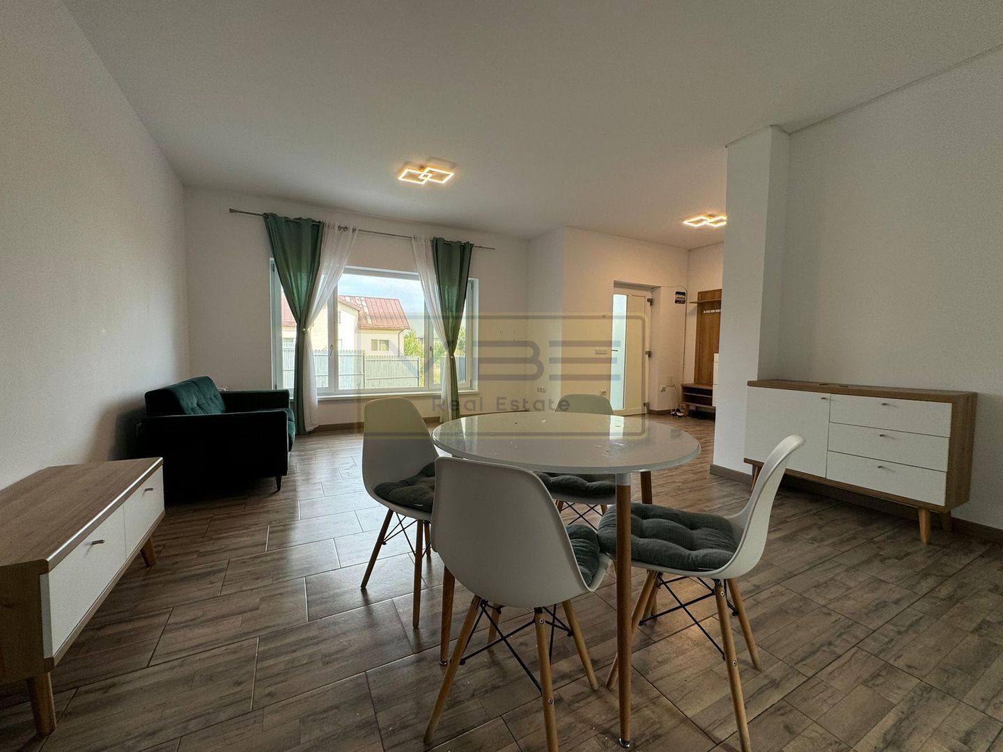 Casa de tip triplex Bucium - Soseaua Barnova - Poză 1