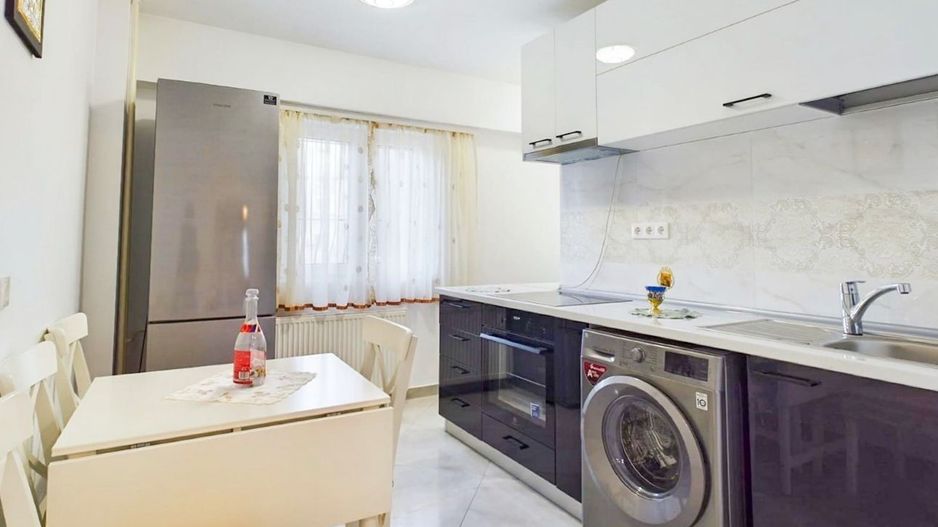 Închiriere apartament 3 camere, 80mp - Poză 3