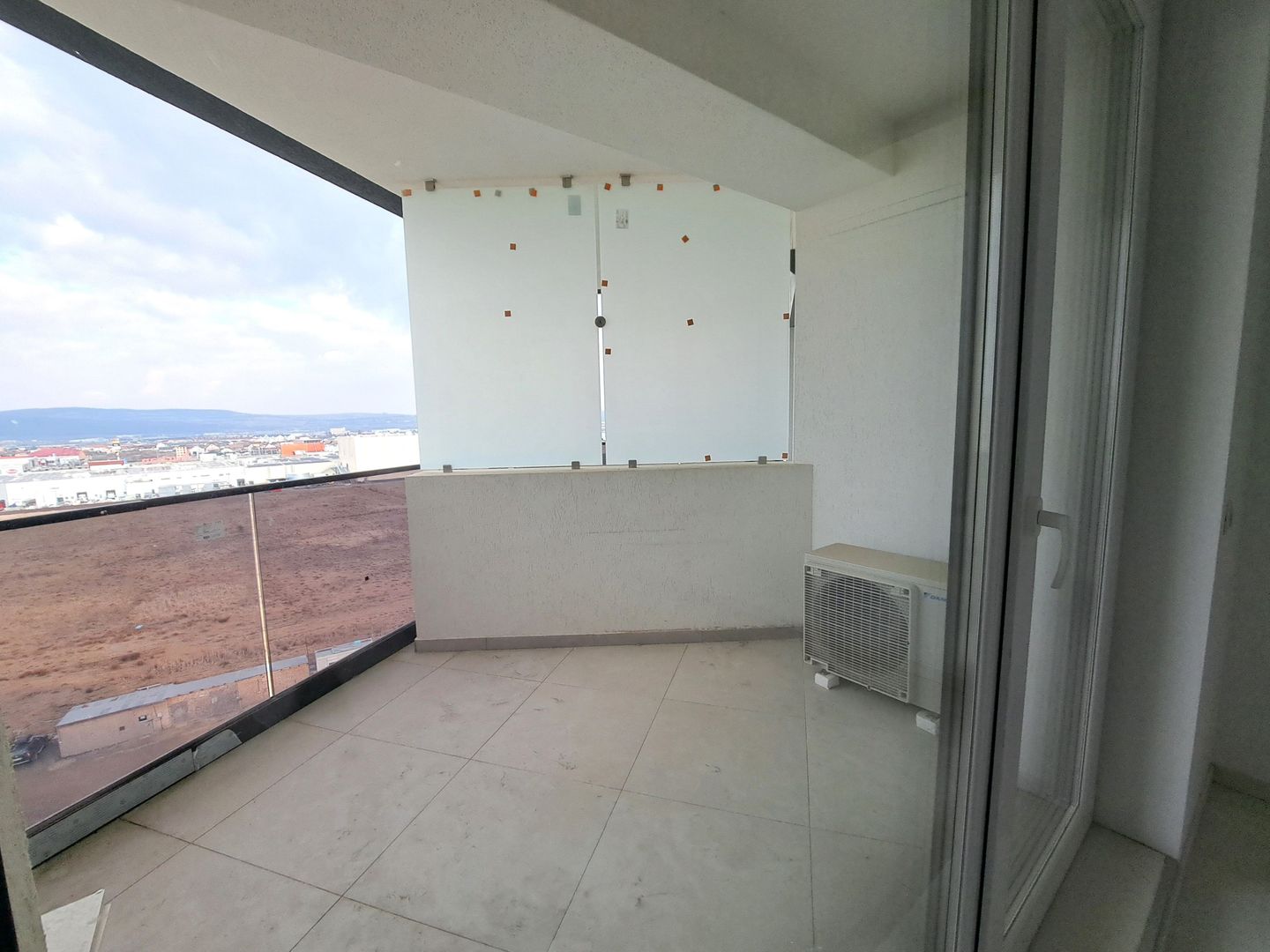 Apartament tip Penthouse cu 3 camere, 2 bai, NOU - Poză 15