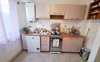 Apartament 2 camere, zona Liceului Onisifor Ghibu, etaj intermediar - Poză 9
