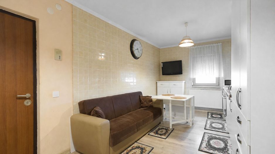 Apartament 3 camere, mobilat si utilat, 2 bai – Exercitiu - Poză 2