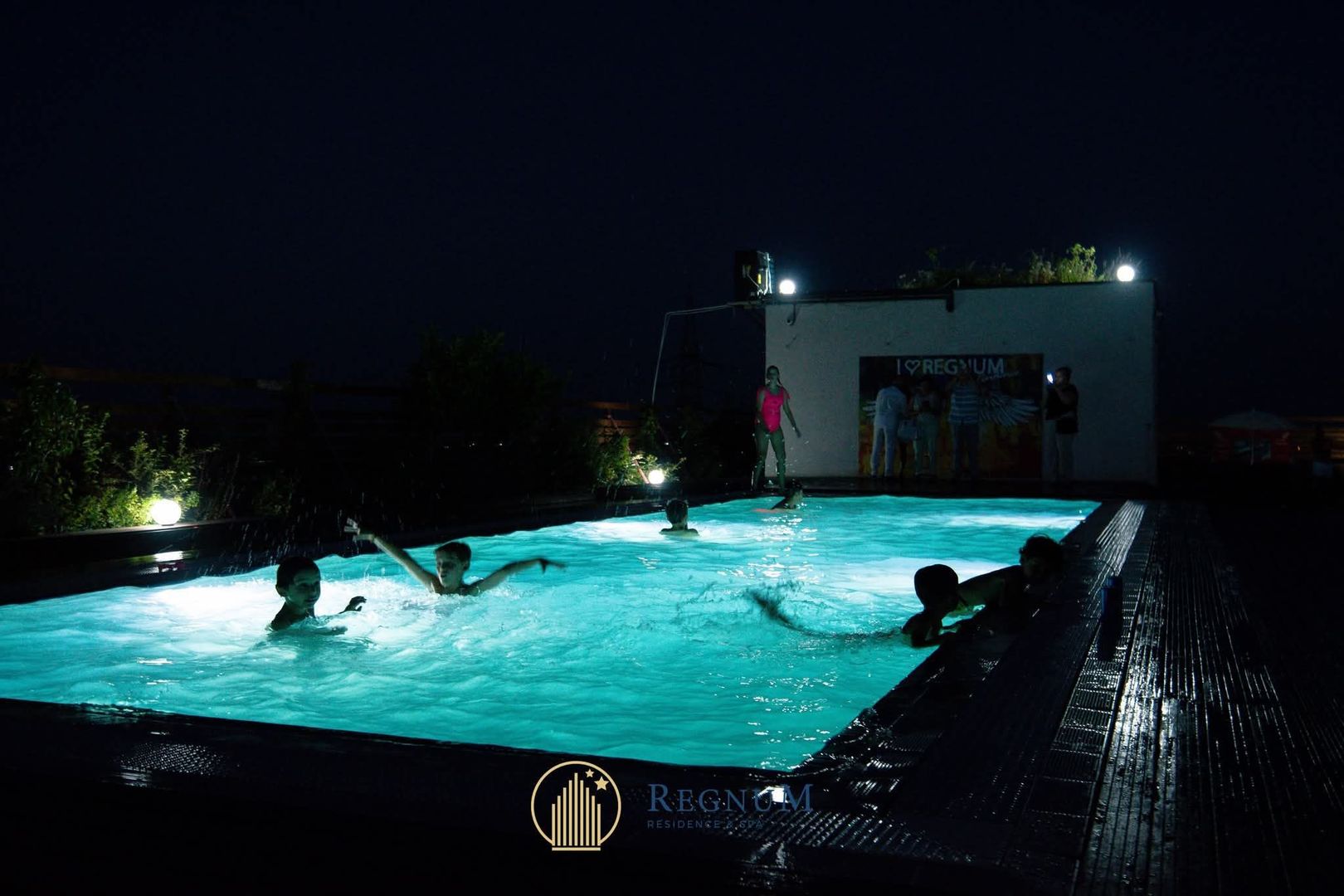 AP. 2 CAMERE - REGNUM RESIDENCE, PARCARE INCLUSA, PISCINA,ACCES PRIVAT - Poză 6