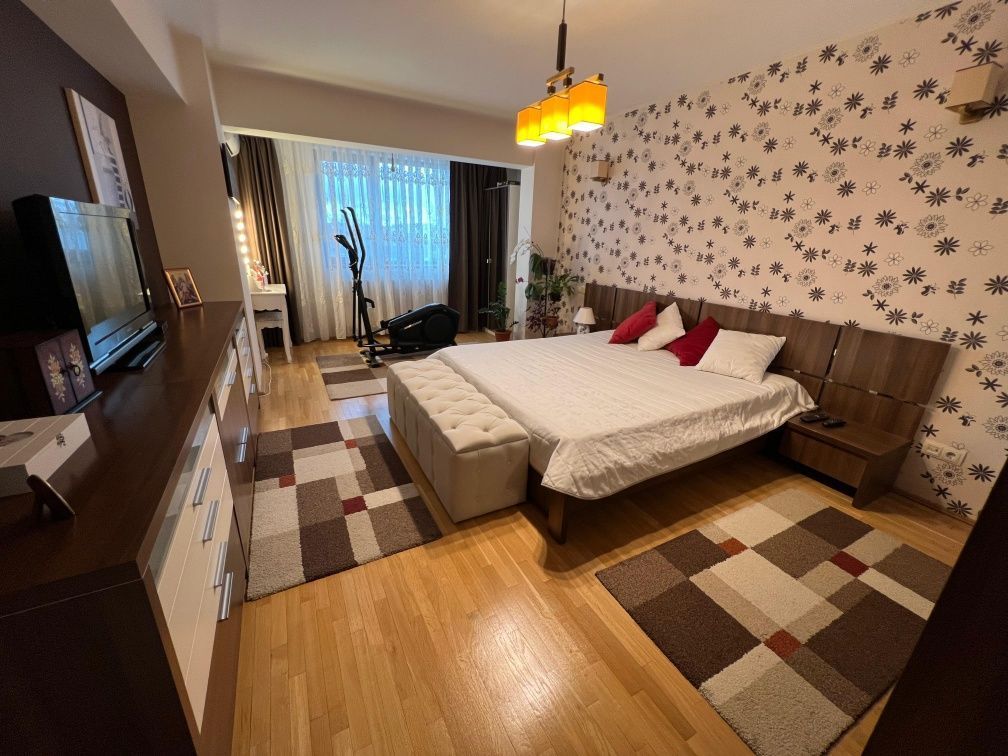 De vanzare Apartament 3 camere Eroii Revolutiei, Oraselul Copiilor - Poză 2