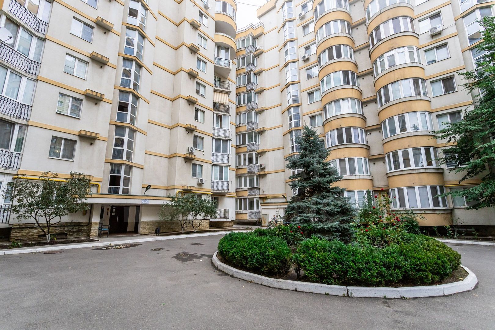 Vânzare spatiu comercial 42 mp - Poză 1
