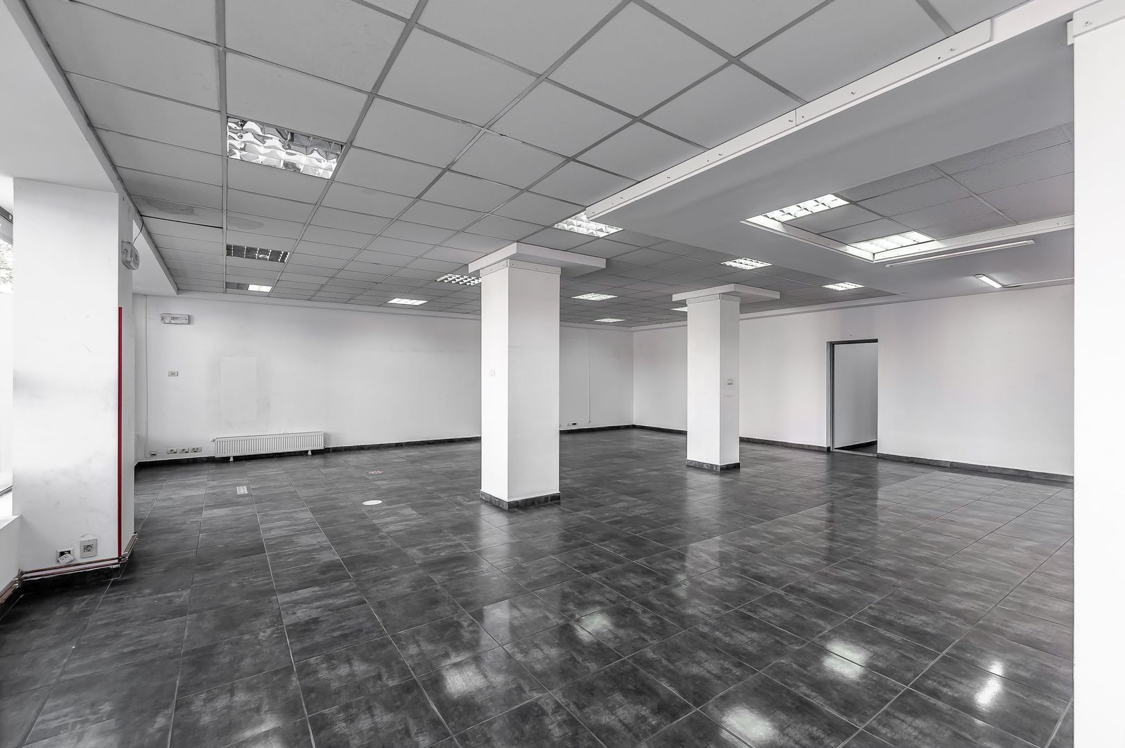 Spațiu comercial cu vitrină de 20 m, Micalaca Arad. - Poză 9