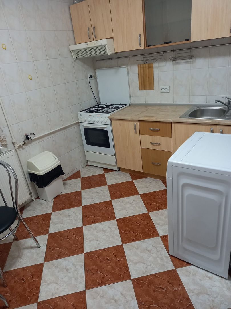 GARSONIERA VITAN, BUCATARIE INCHISA, MOBILAT/UTILAT, METROU 15 MINUTE - Poză 5