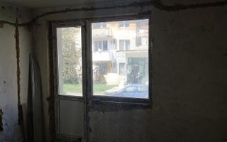 Apartament de vânzare în Ghelari – parter, ideal pentru renovare - Poză 4