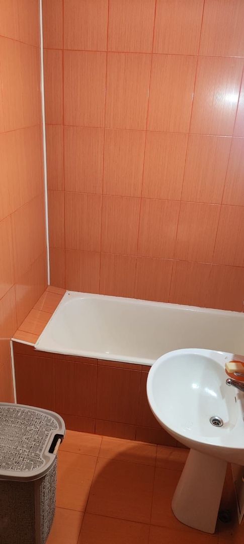 Apartament simpatic cu doua camere, zona Pacii - Poză 12
