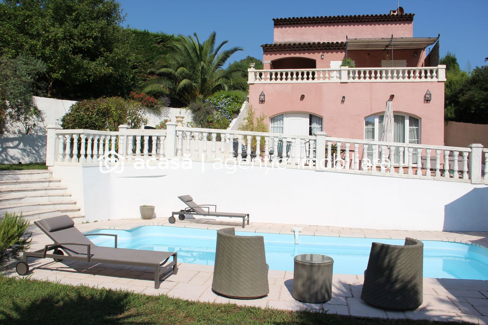 Vila fermecătoare la 25 minute de Cannes - Poză 2