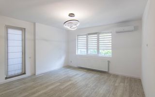 3 CAMERE LA PARTER CU CURTE PROPRIE DE 57MP,  2 BAI, POZITIE PE SUD, COMISION 0% - Poză 1