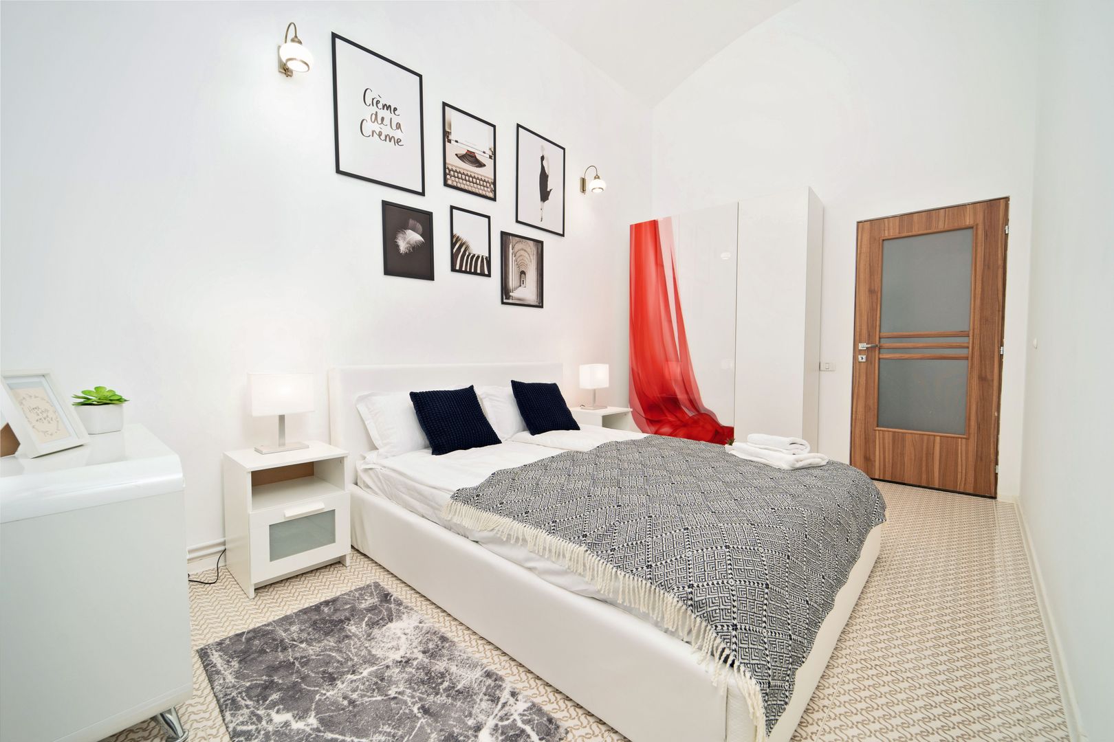 Apartament renovat in cladire istorica - Poză 14