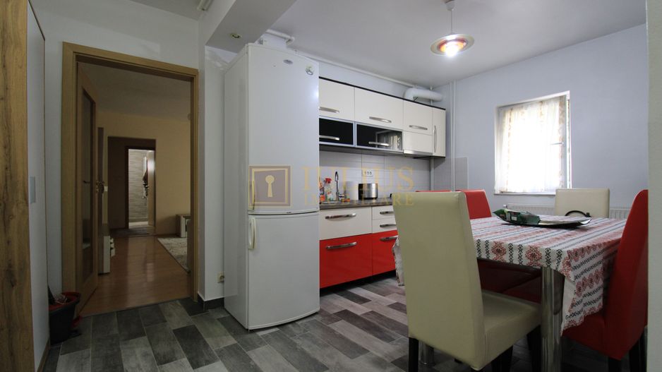 3 camere, 2 bai, centrala proprie - Poză 13