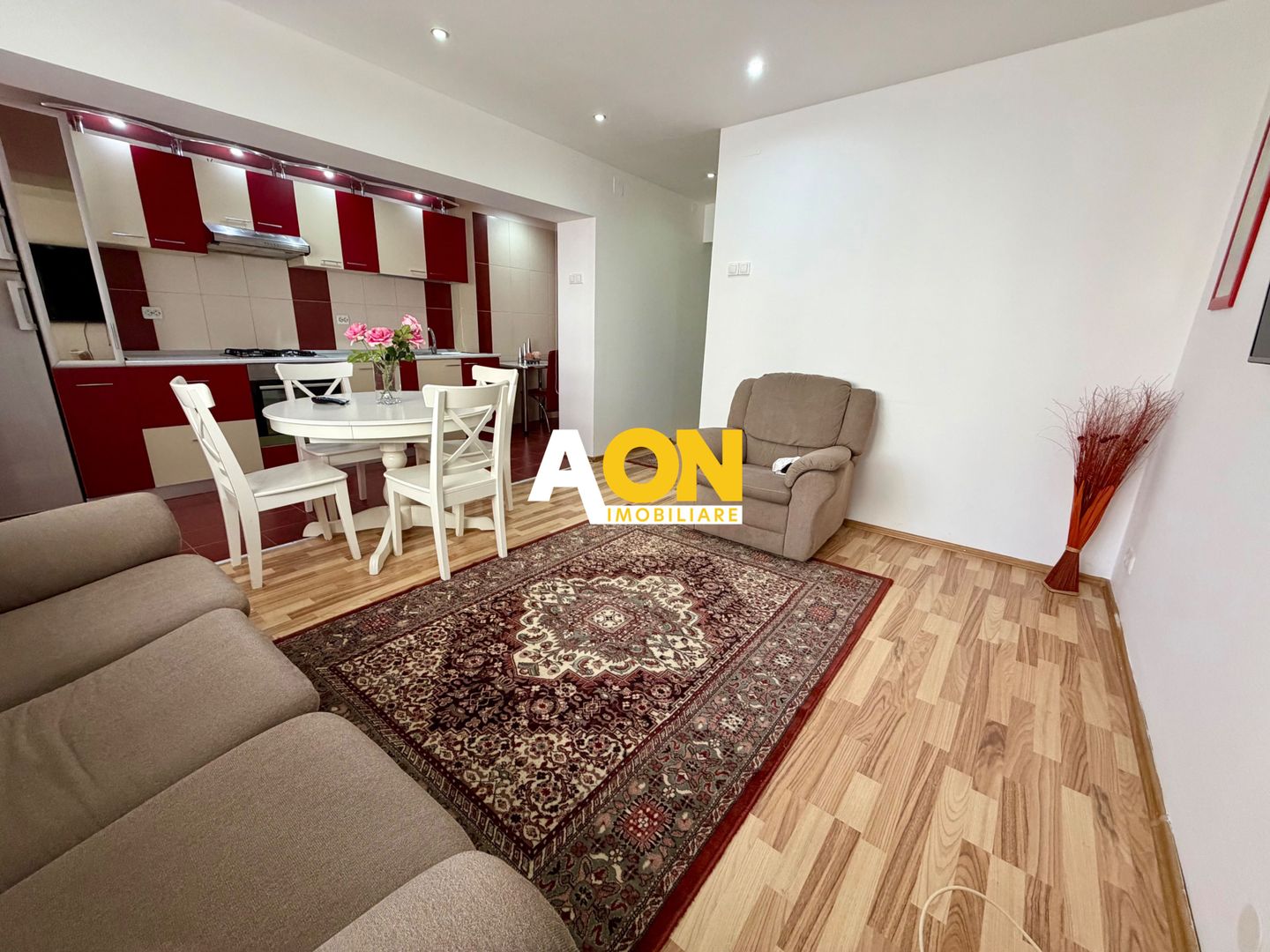 Apartament 3 Camere, Etaj 1, Zona Cetate - Poză 9