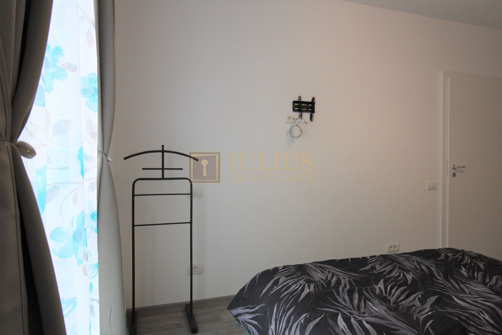 Mobilat modern, Vivalia - Str. Baader/Take Ionescu. Parcare exterioara inclusa. - Poză 12