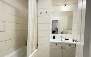 2 camere semidecomandate, Modern, AC, Intre Lacuri, Iulius Mall - Poză 7