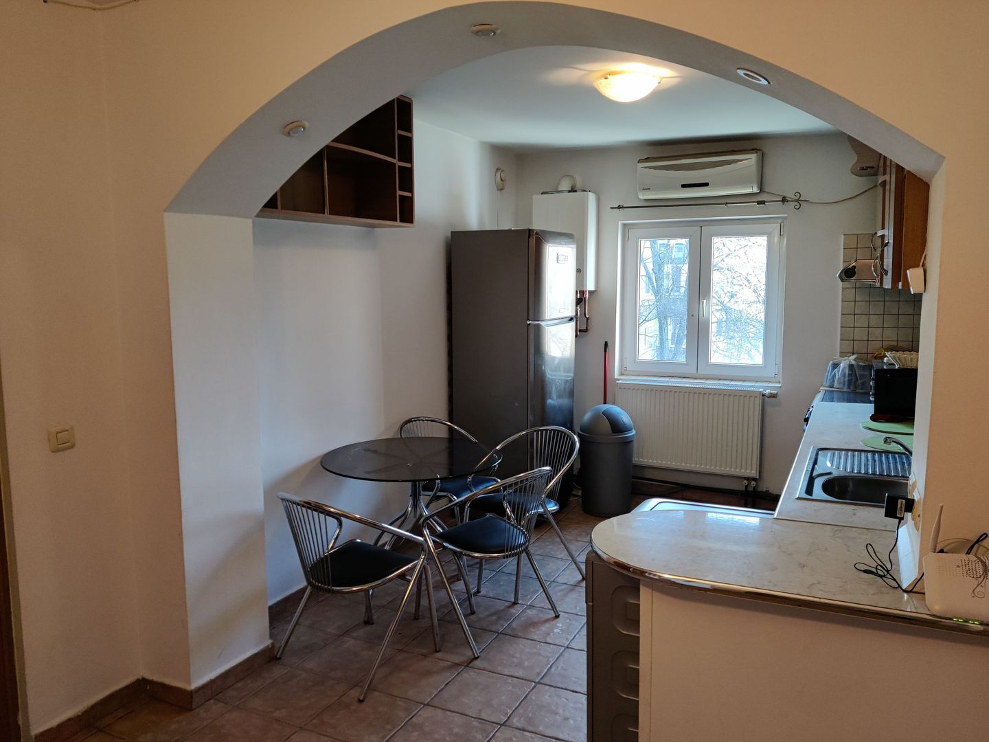 APARTAMENT  4 CAMERE C.ARADULUI 650 EURO - Poză 10