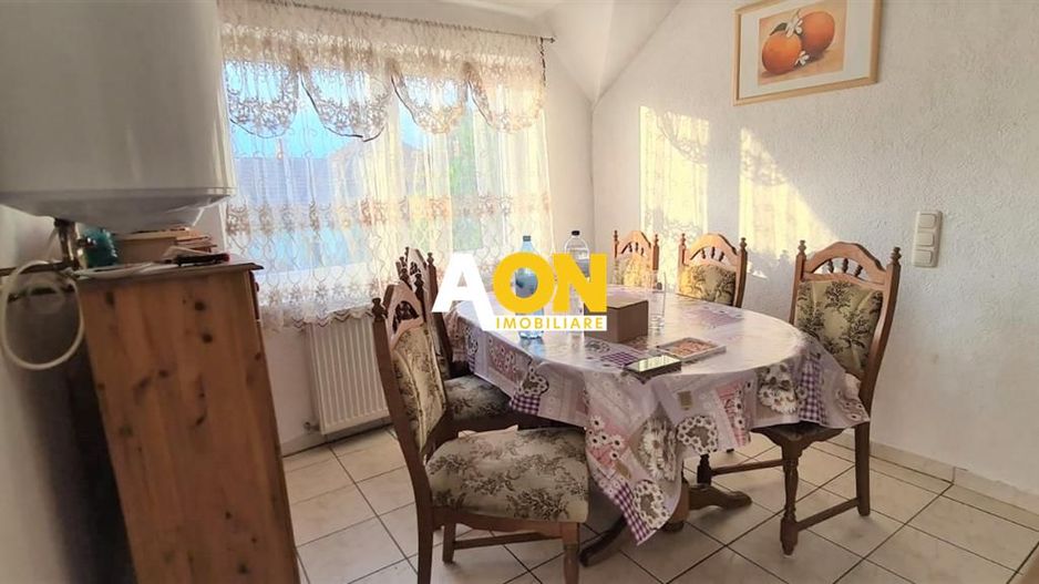 Casa pentru 2 familii, 7 Camere, 2 Garaje, 1500MP Teren - Poză 20