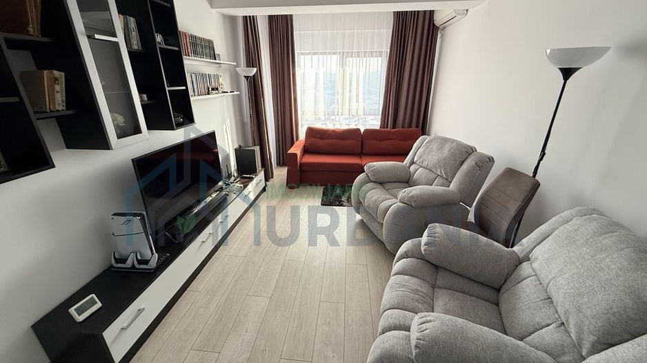 Apartament 2 camere Newton Nicolina - Poză 1