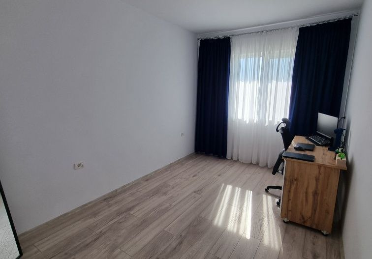Giroc-UM | 3 Camere | Etaj1 | Mobilat si Utilat | Centrala proprie | Loc parcare - Poză 5