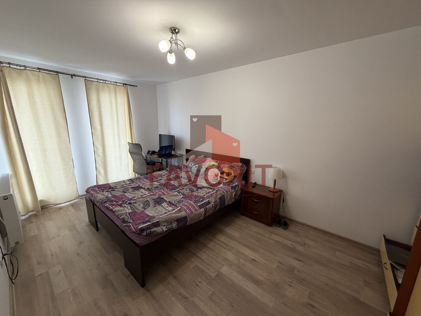 Spatios. Mobilat si utilat. Pozitie excelenta. - Poză 9