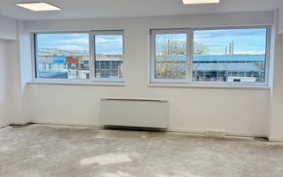 Spatii de birouri si hala de vanzare 3000 mp - Poză 9