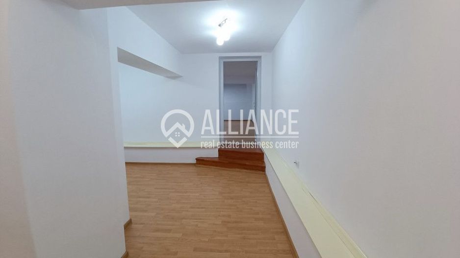 CENTRU SALA SPORTURILOR(COD03)- Casa interbelica si curte generoasa ! - Poză 23