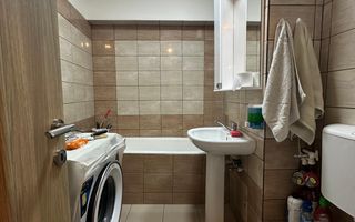3 Camere 70mp - Partial Renovat - Metrou Aparatori la 1 Min - Poză 17