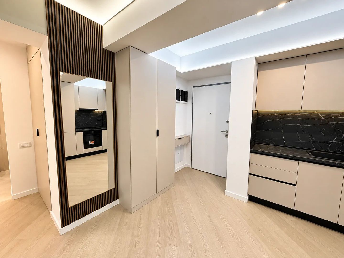 Cortina North || 2 camere || Mobilat la comandă || Vedere panoramică - Poză 5