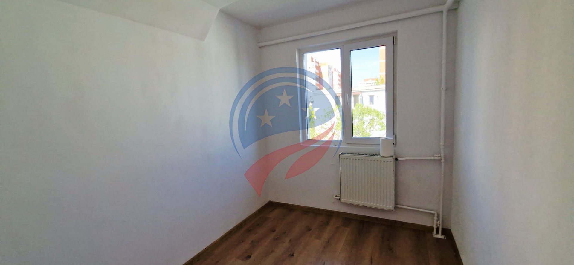 Aparament de vanzare in zona Craiovita - Poză 19