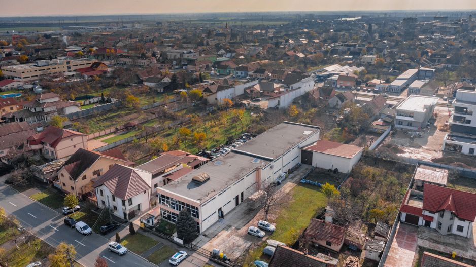 Hală de închiriat 2000mp în Micălaca - Poză 1