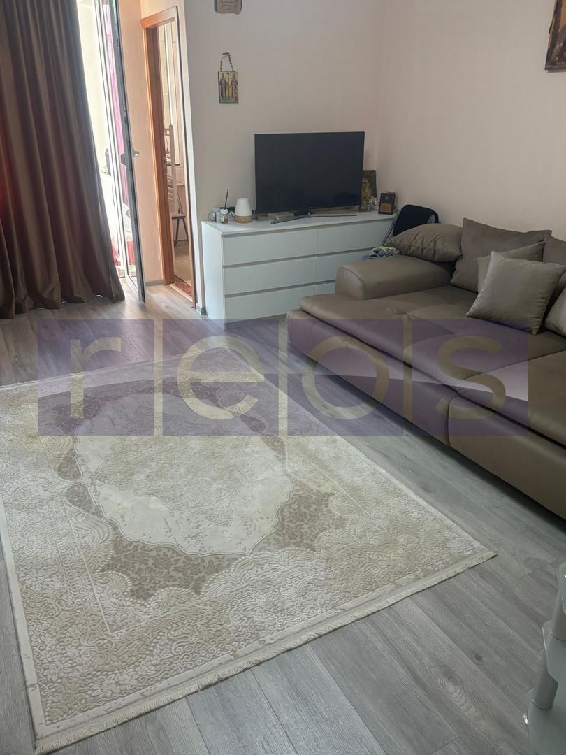 DE VANZARE GARSONIERA - LUJERULUI - METROU - Poză 2