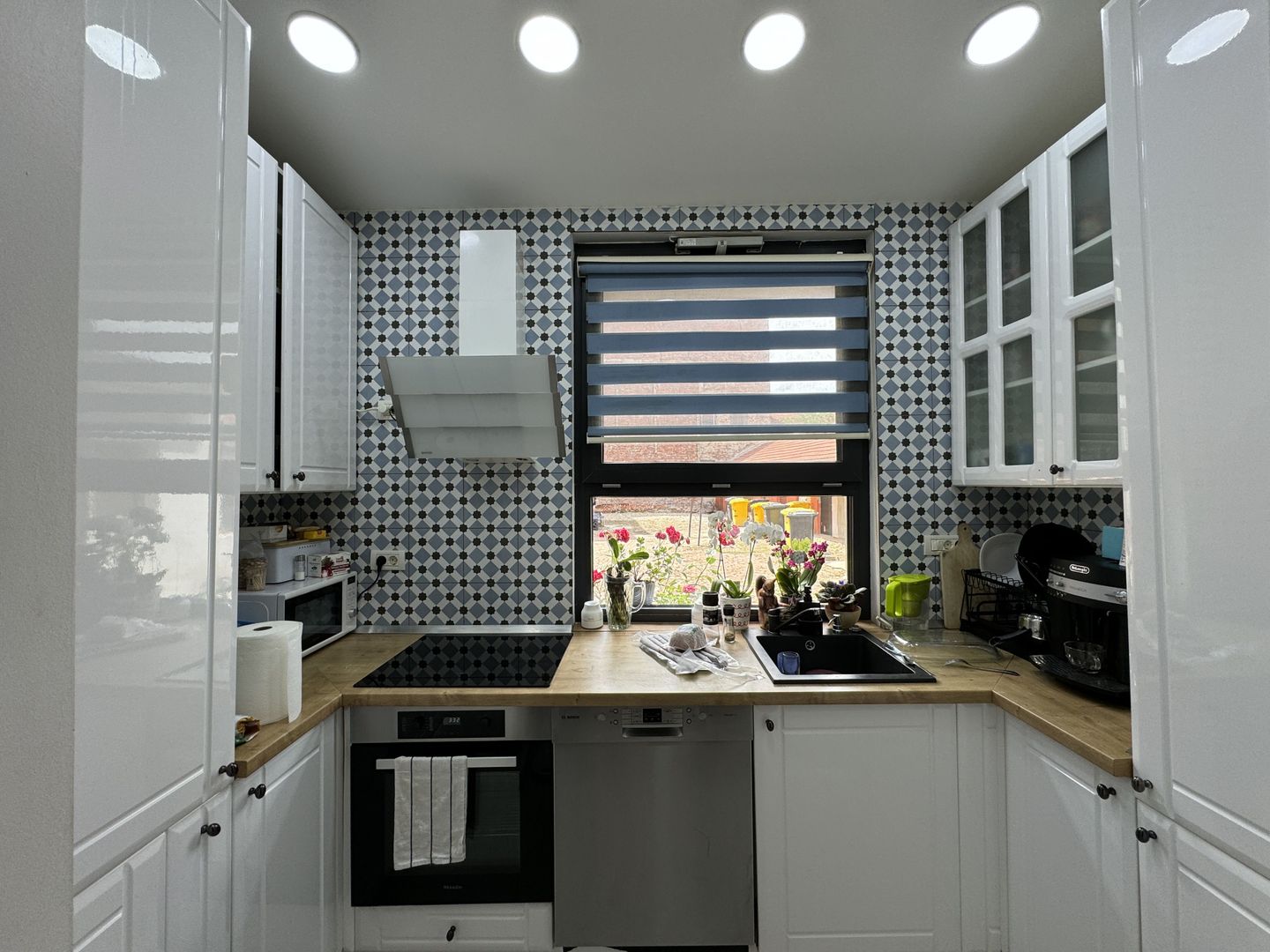 Casa pe aleea pietonala, vis-a-vis de Ceasul Electric - Poză 10