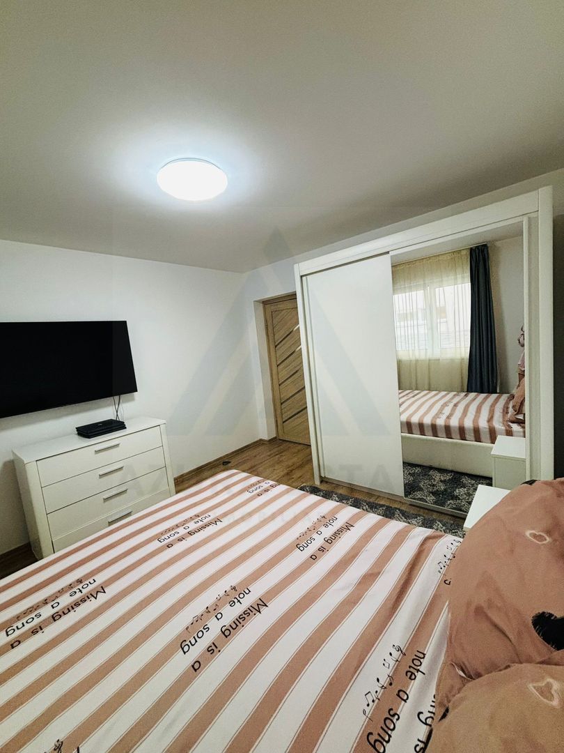Apartament 3 camere 55 mp utili si curte 40 mp cartierul Arhitectilor - Poză 4
