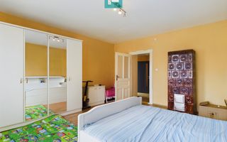 Casă la cheie în Secusigiu - Poză 4