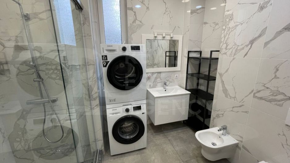 Chirie, apartament, 4 camere, str. Burebista, sectorul Botanica - Poză 12