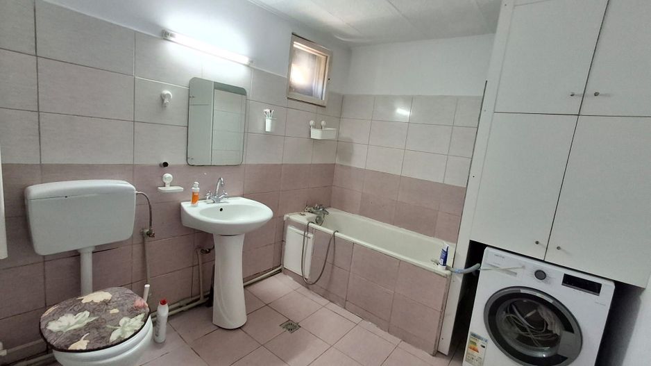 Casa de vanzare 3 camere Zona  Timpuri Noi - Poză 10