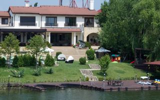 SNAGOV | VILA DE LUX CU 90M DESCHIDERE LA LAC | POZITIE EXCEPTIONALA - Poză 1