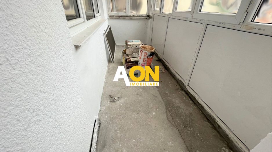Apartament decomandat cu 2 camere + balcon, etaj 2, zona Spital - Poză 8