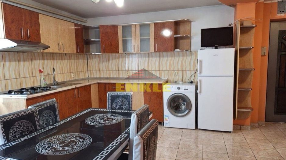 De vânzare apartament cu 2 camere decomandat, zona Școlii 7 - Poză 4