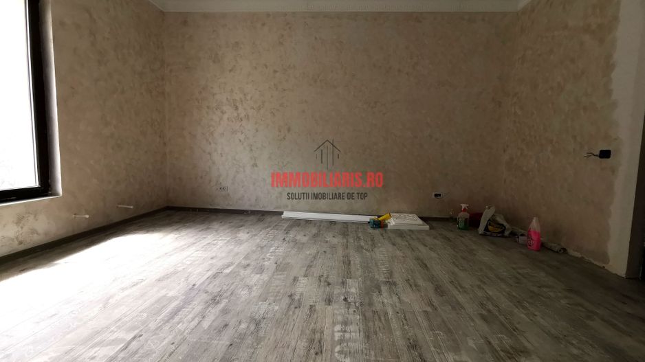 Ozana-Metrou 1 Decembrie 1918, Casa P+2+M, Prima Inchiriere - Poză 10